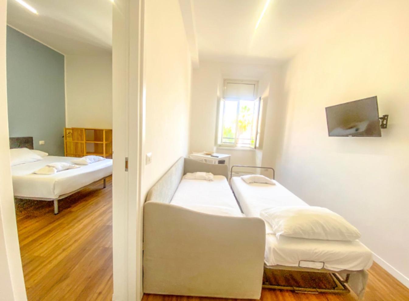 Lexie Guest house *